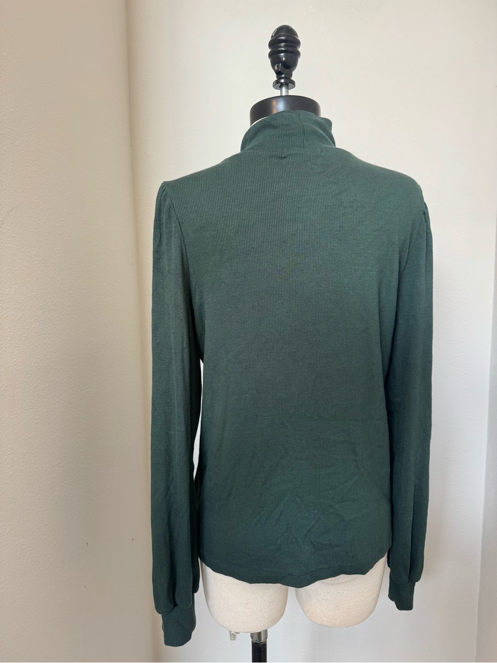 Marine Layer Lexi Ribbed Turtleneck Top with puff sleeve in green - Picture 3 of 5